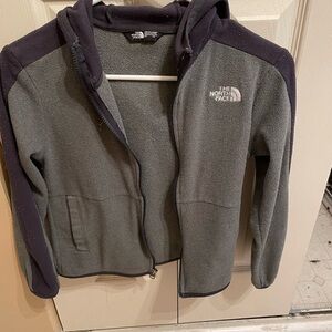 Gray Northface fleece size 7/8